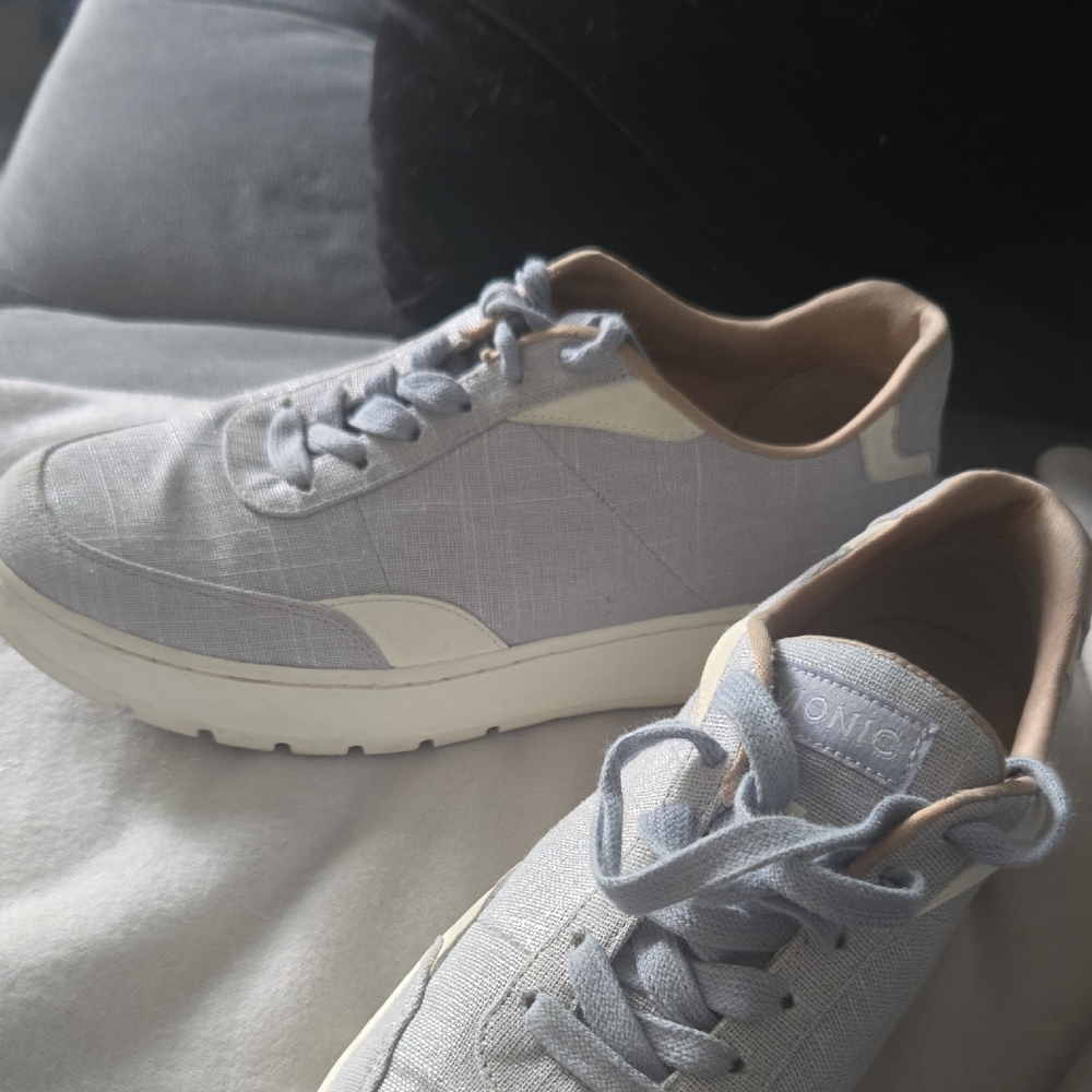VIONIC Light Gray/Light Blue Casual Sneakers
